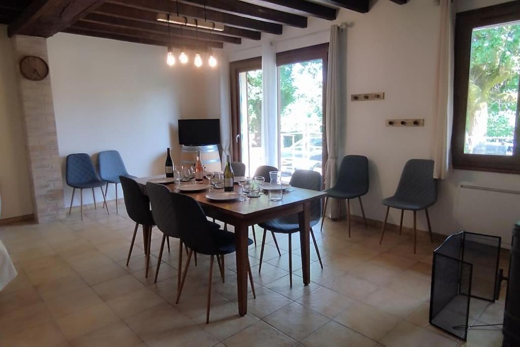 Chez Les Voisins Holiday home
