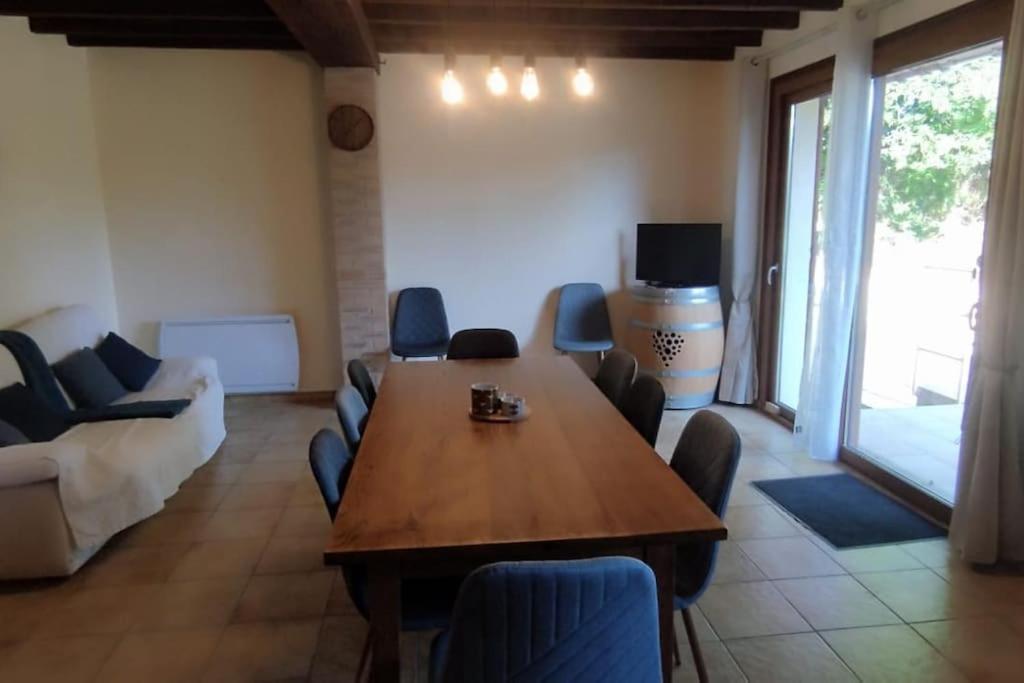 Holiday home Chez Les Voisins Sens-Beaujeu